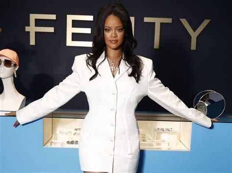 is rihanna the owner of fendi|did Rihanna sell fenty.